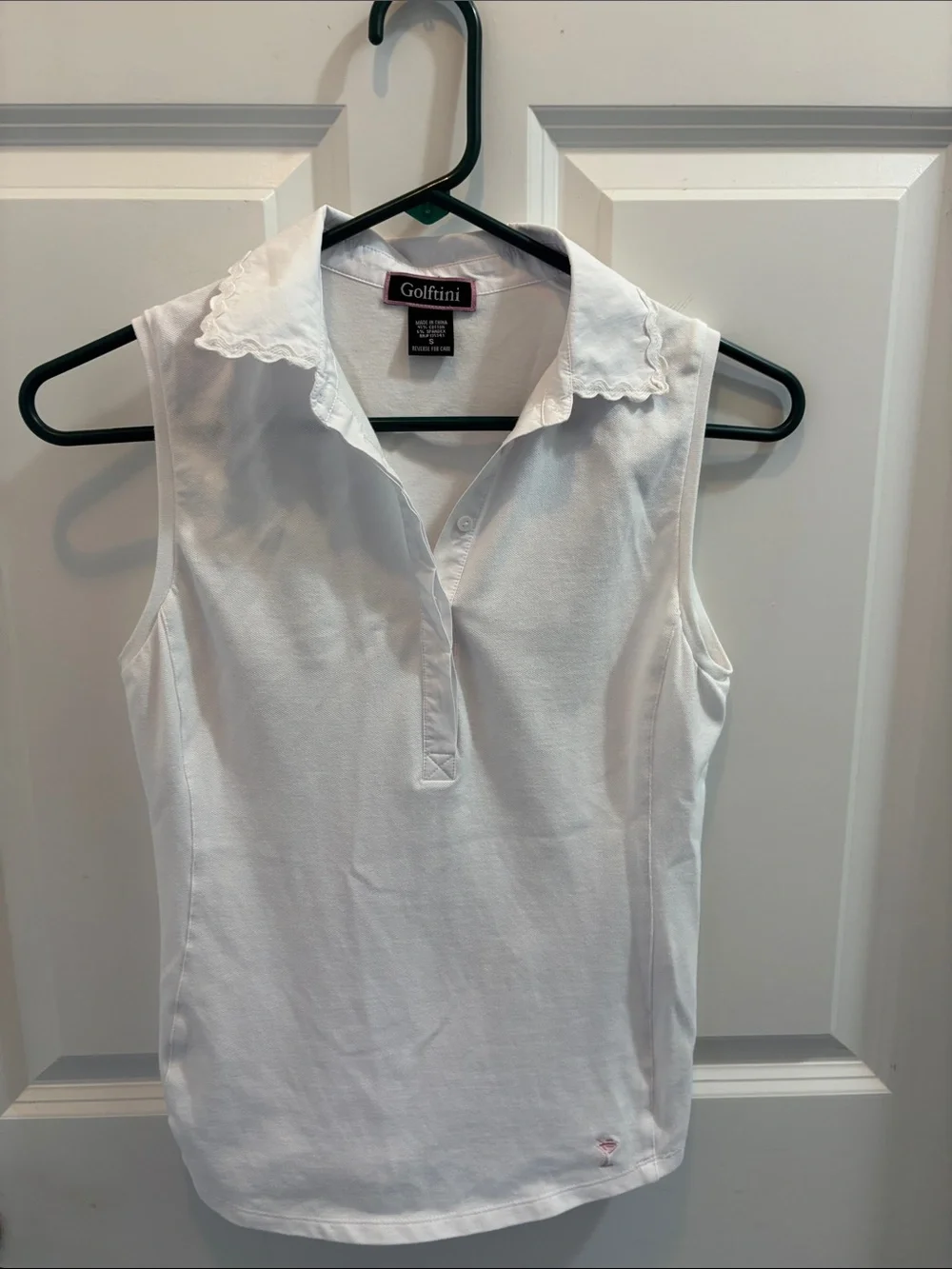 Golfini Women’s White Sleeveless Polo Tank with Scalloped Collar - Picture 3 of 5